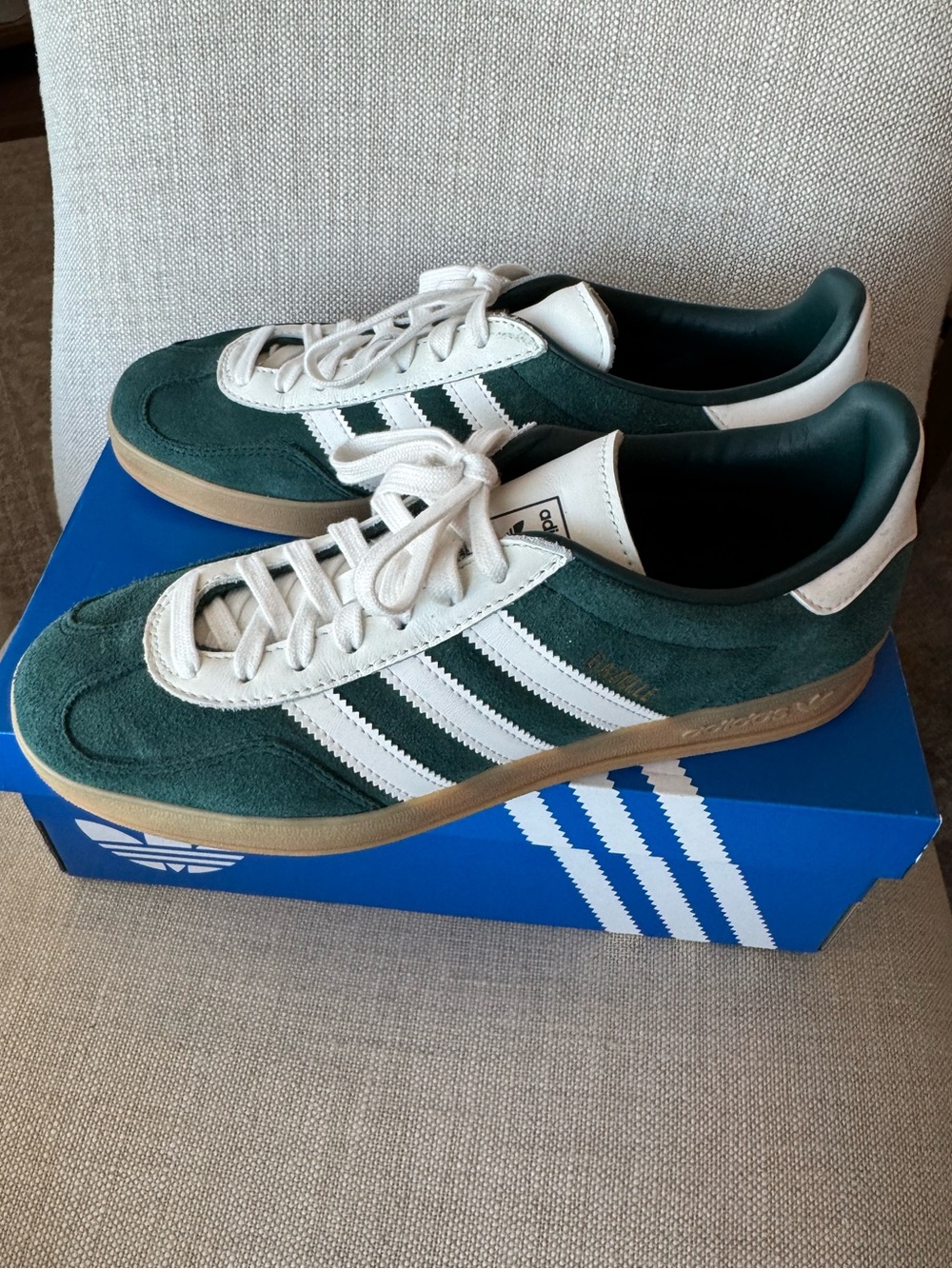 Adidas Gazelle indoor sneakers men’s 9 women’s 10